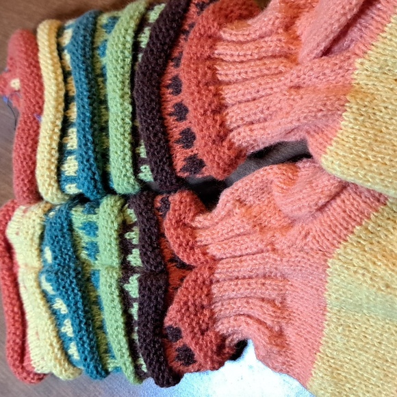 Womans Designer Socks/ BUNDLE ONLY 2 OR MORE ITEMS TO PURCHASE - Picture 2 of 4